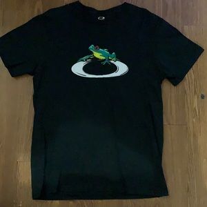 Medium - Oakley Frog Shirt